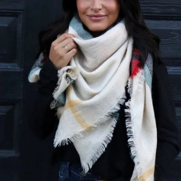 Chic Oversized Blanket Scarf Fall Winter Blanket Scarf - Picture 3 of 4